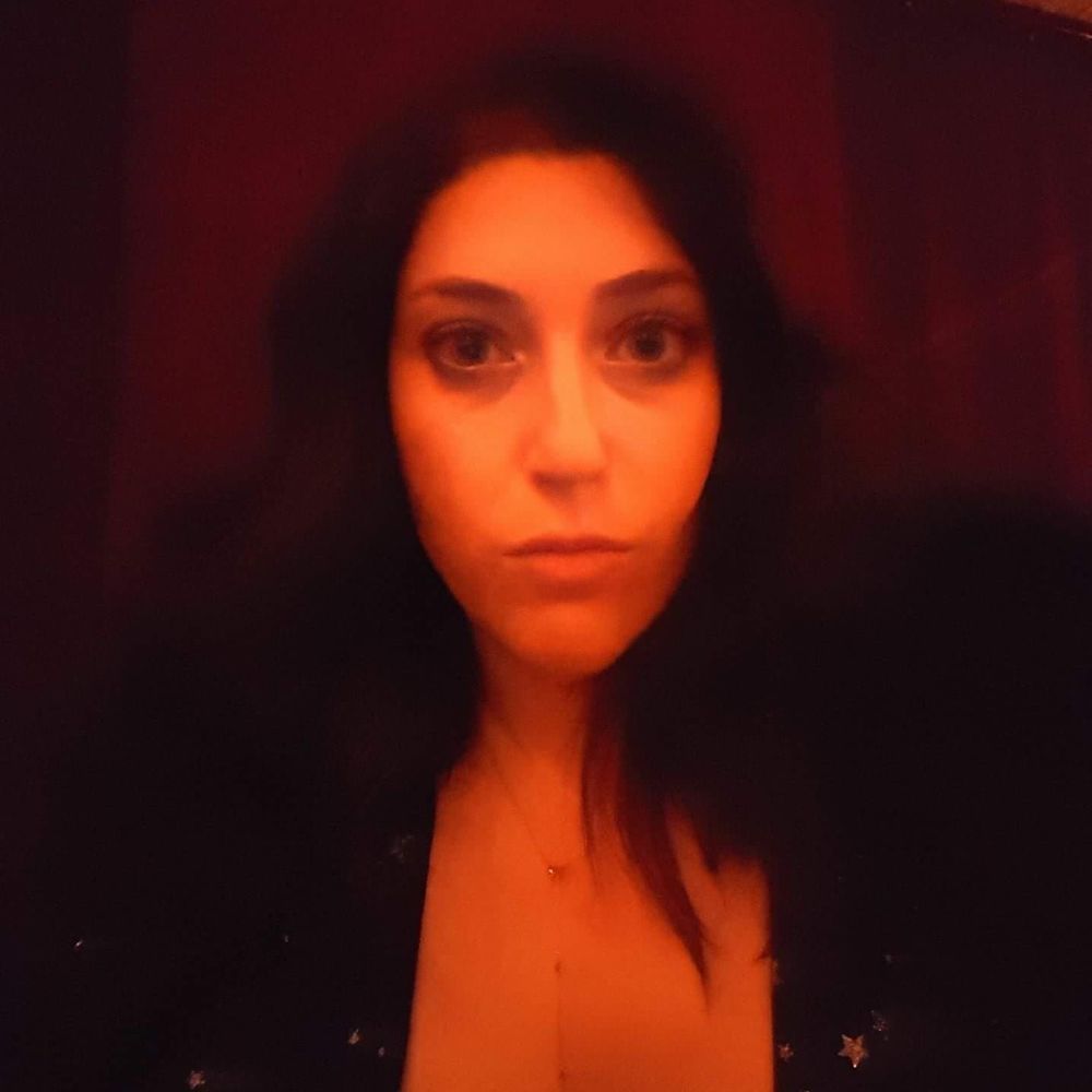 Meet your Posher, Alexis